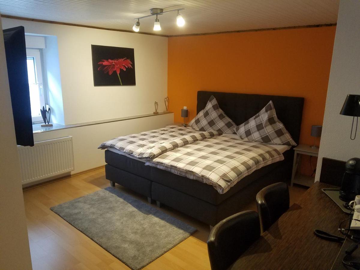 Gaestehaus Kloep Gmbh Hillesheim  Zewnętrze zdjęcie